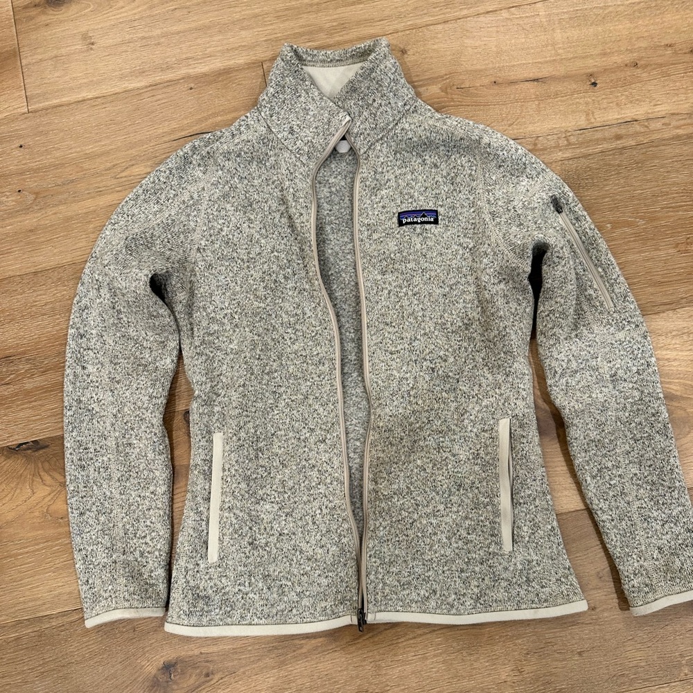 Patagonia Women’s Better Sweater Small- Oatmeal Heather
